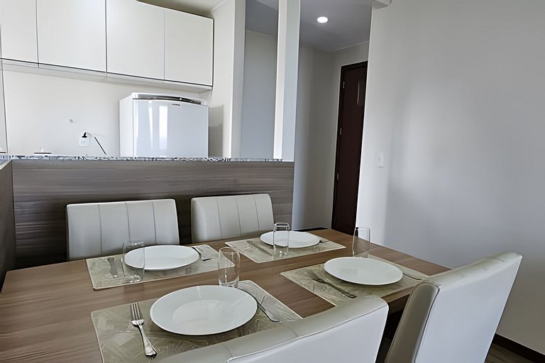 Apto na Barra com Cozinha e Garagem 14BL2