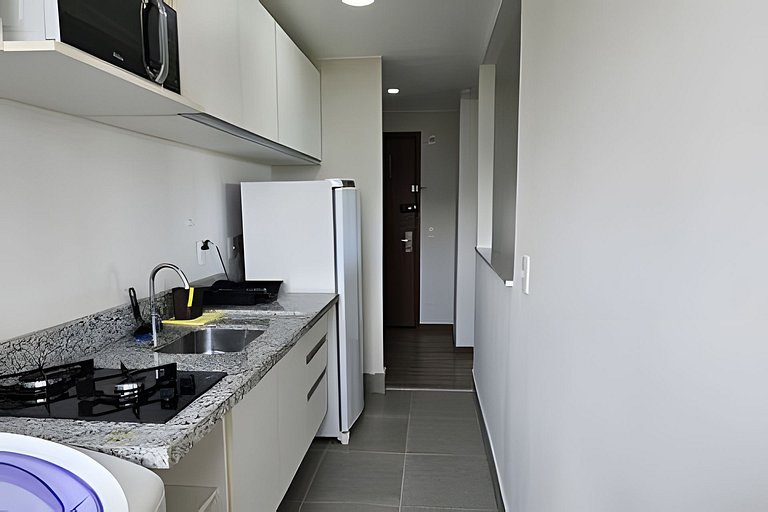 Apto na Barra com Cozinha e Garagem 14BL2