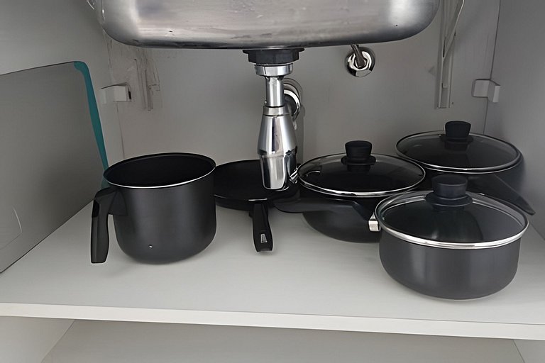Apto na Barra com Cozinha e Garagem 8BL2