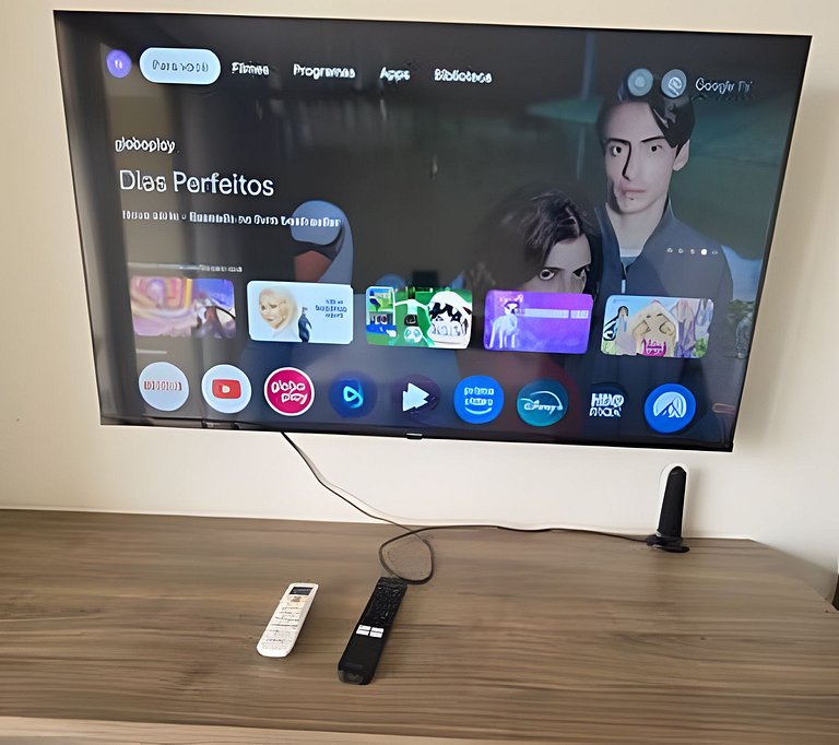 Suíte na Barra Garagem Micro-ondas e TV 50" 121BL2