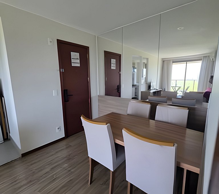 Apto na Barra com Cozinha e Garagem 122BL2