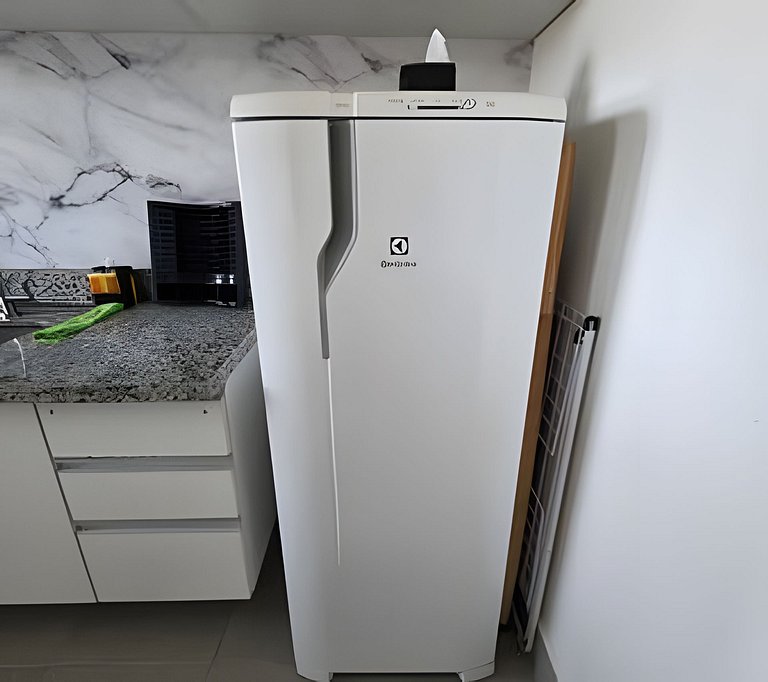 Apto na Barra com Cozinha e Garagem 122BL2