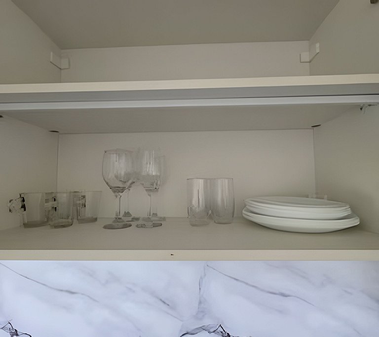 Apto na Barra com Cozinha e Garagem 122BL2