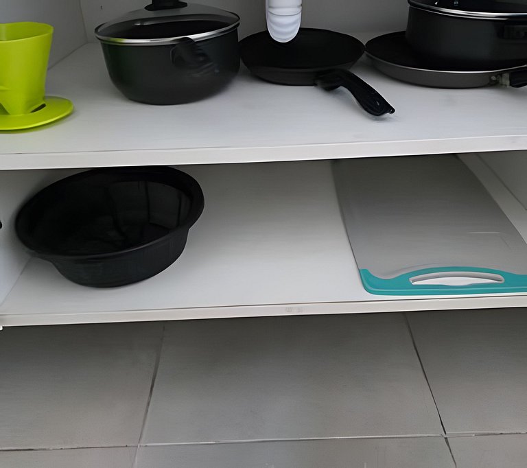 Apto na Barra com Cozinha e Garagem 122BL2