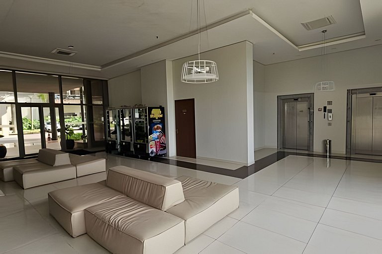 Apto na Barra com Cozinha e Garagem 122BL2