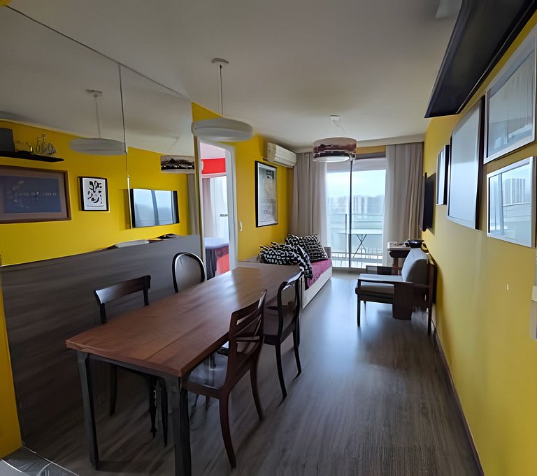 APTO na Barra com Cozinha, Garagem e TV 50" 131BL2