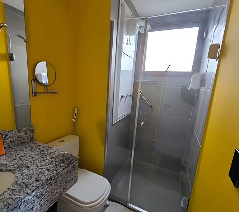 APTO na Barra com Cozinha, Garagem e TV 50" 131BL2