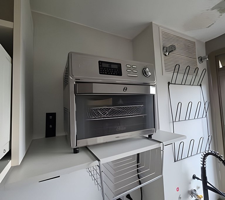 APTO na Barra com Cozinha, Garagem e TV 50" 131BL2