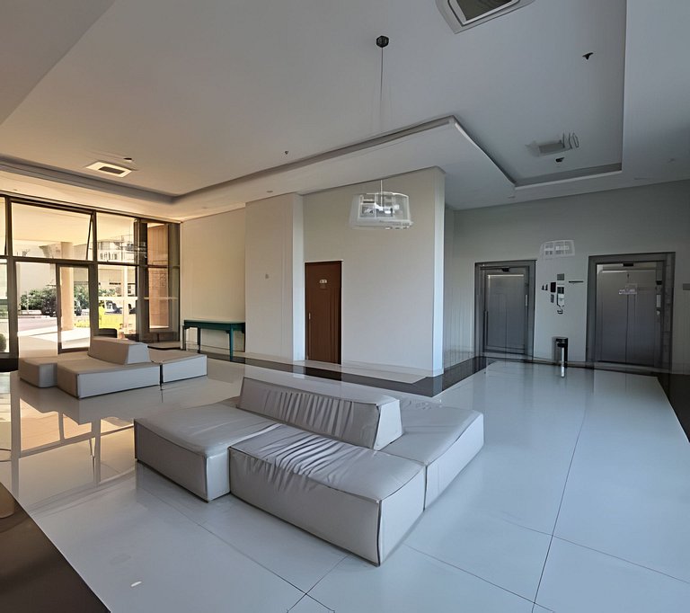 APTO na Barra com Cozinha, Garagem e TV 50" 131BL2