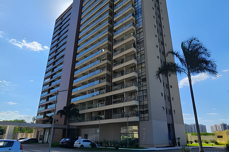Apto na Barra com Cozinha e Garagem 5BL1