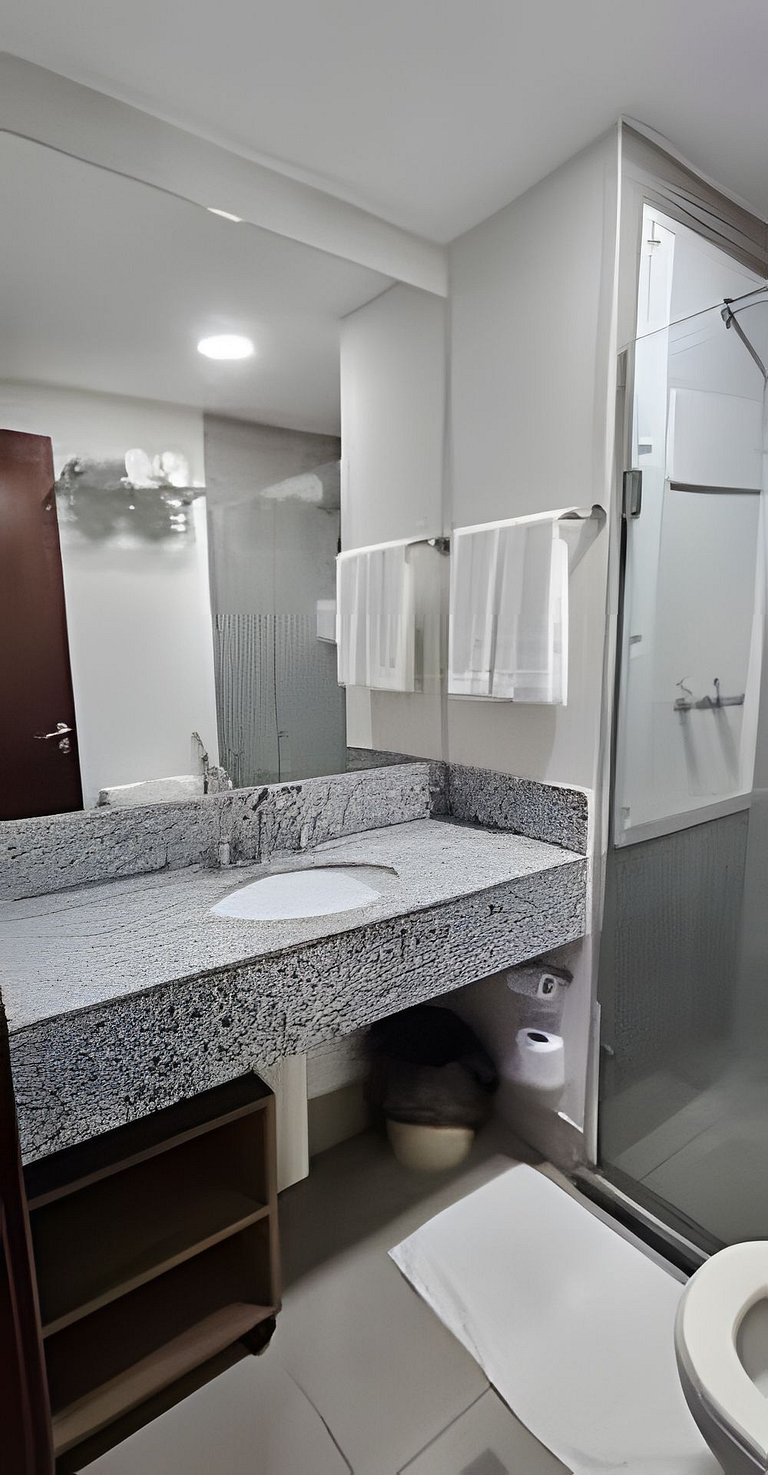 SUÍTE na Barra c/ Garagem e Micro-Ondas 172BL1