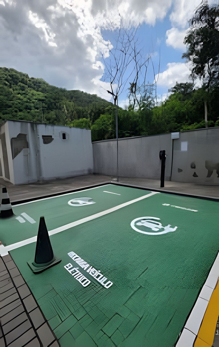 Suíte na Barra c/ Garagem e Micro-ondas 9BL1