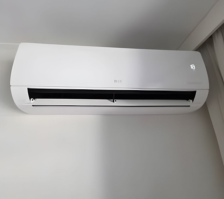 Suíte na Barra c/ Garagem e Micro-ondas 132BL1