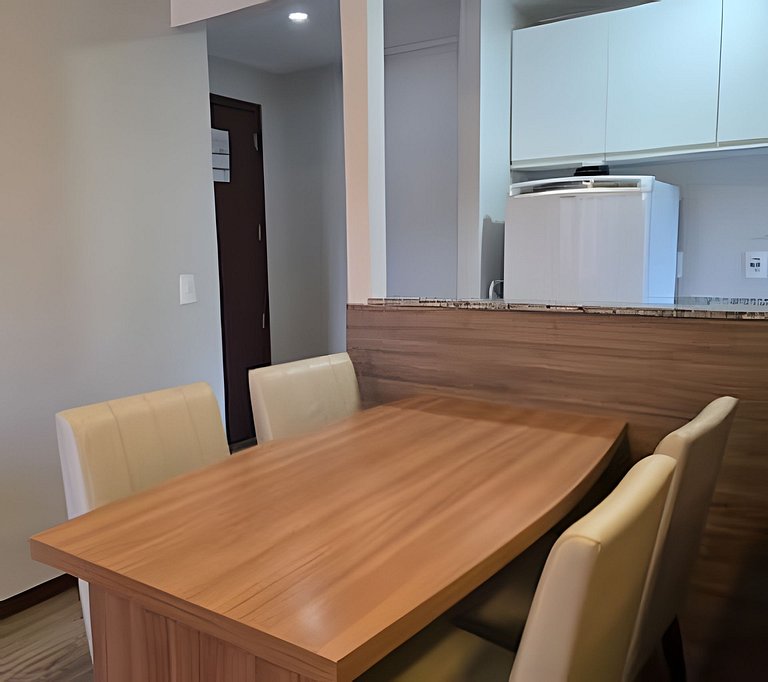 Apto na Barra com Cozinha e Garagem 1BL1