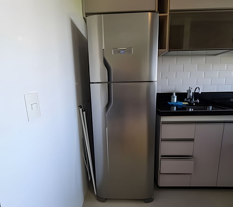 Apto na Barra com Cozinha, Garagem e TV 50" 5BL2