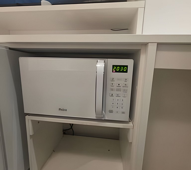 Suíte na Barra Garagem Micro-ondas e TV 42" 153BL2