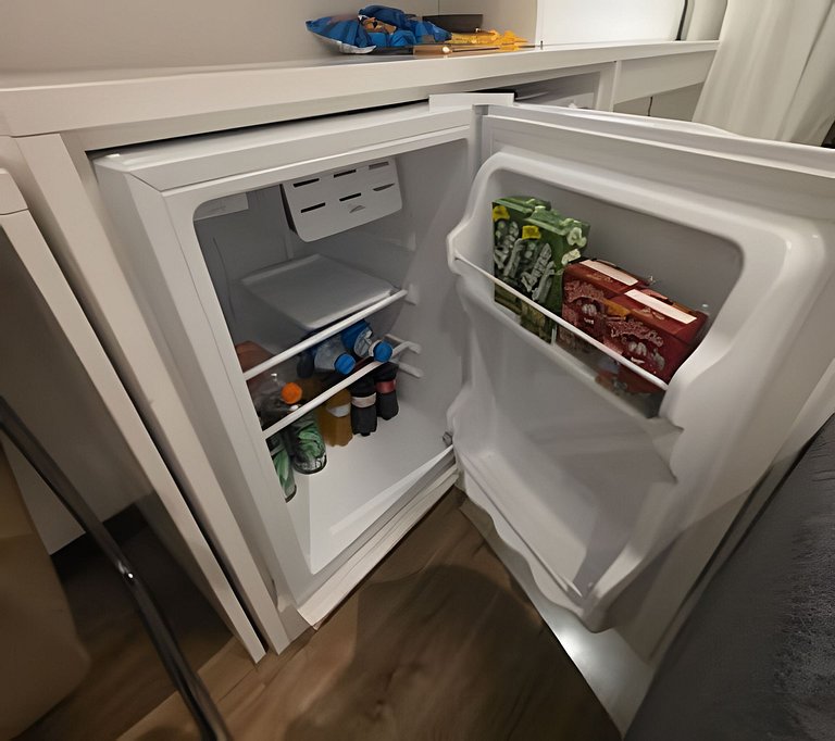 Suíte na Barra Garagem Micro-ondas e TV 42" 153BL2