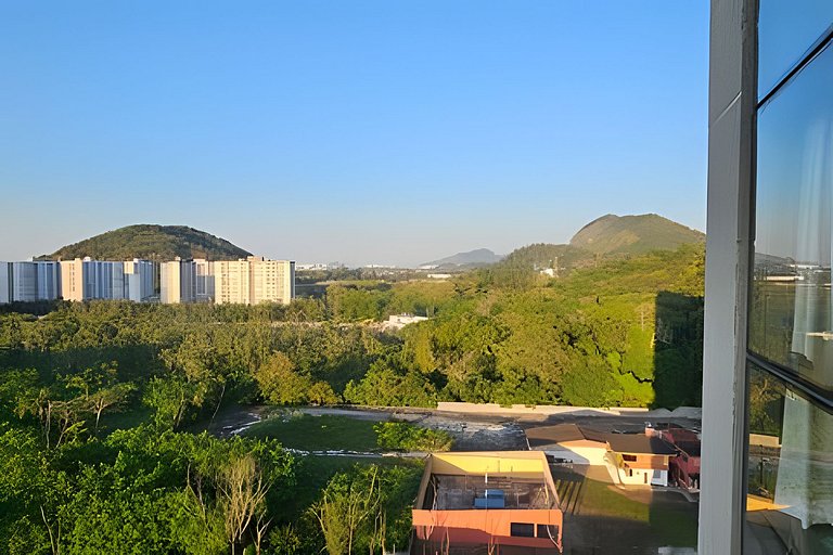 APTO na Barra com Cozinha e Garagem 101BL2