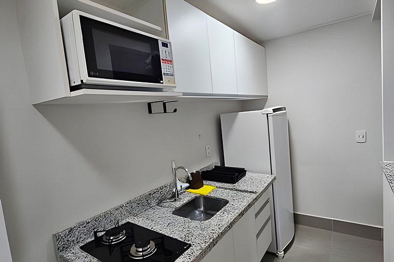 Apto na Barra com Cozinha e Garagem 112BL2