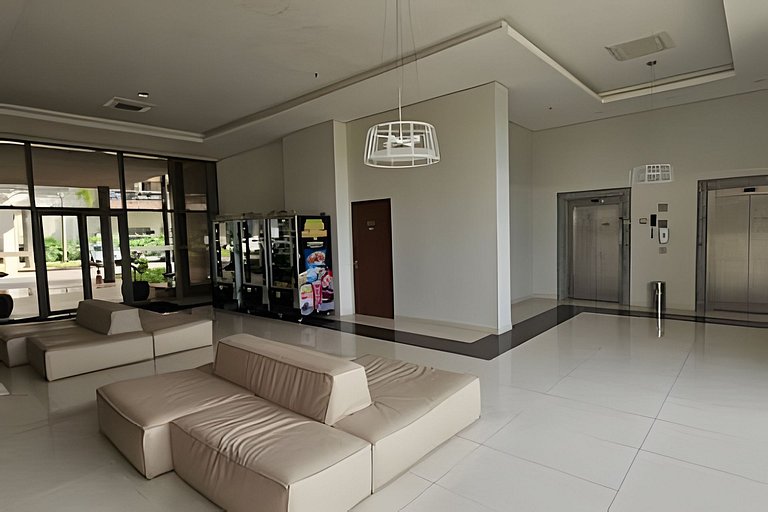 Apto na Barra com Cozinha e Garagem 112BL2