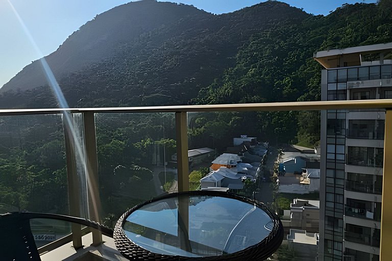 APTO na Barra com Cozinha e Garagem 171BL2