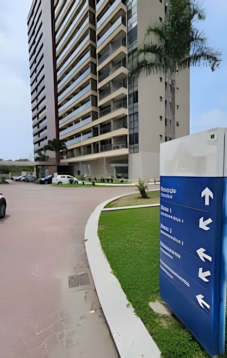 SUÍTE na Barra c/ Garagem e Self Check-in 123BL2