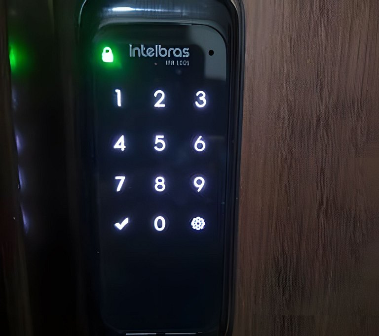 Suíte na Barra c/ Garagem e Self Check-in 3BL1