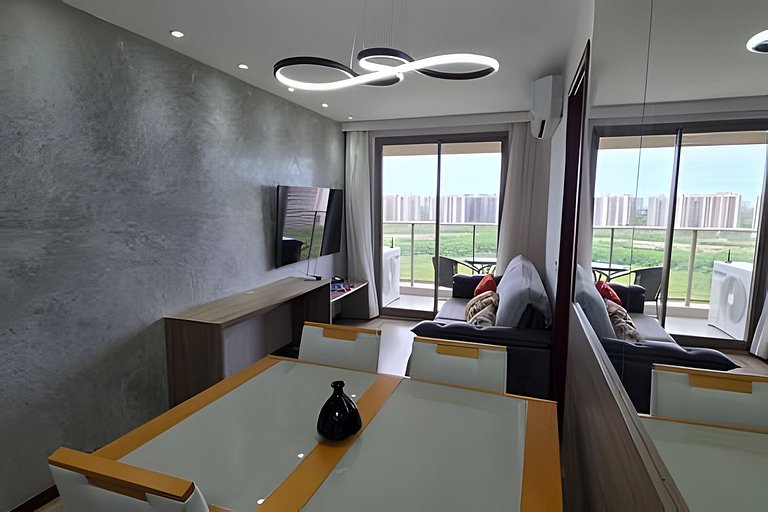 Apto na Barra com Cozinha, Garagem e TV 55" 151BL2