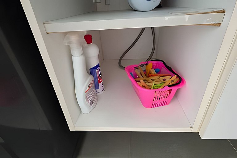 Apto na Barra com Cozinha, Garagem e TV 55" 151BL2