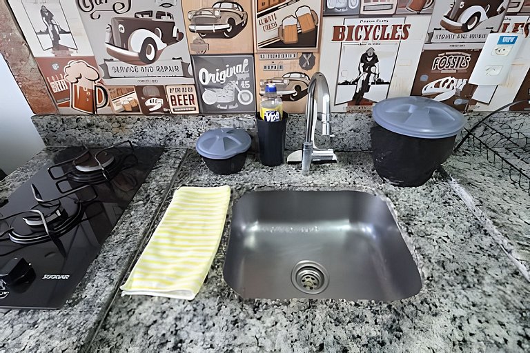 Apto na Barra com Cozinha, Garagem e TV 55" 151BL2
