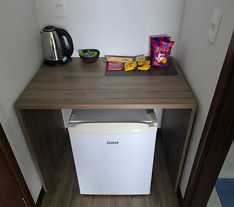 Suíte na Barra c/ Garagem e Self Check-in 115BL2